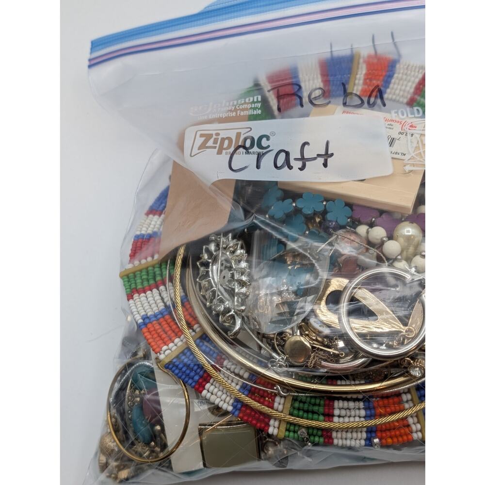 Jewelry Lot Reba Repurpose Bag Over 4 Pounds Beads & Possible Wearable Pieces - Picture 2 of 10